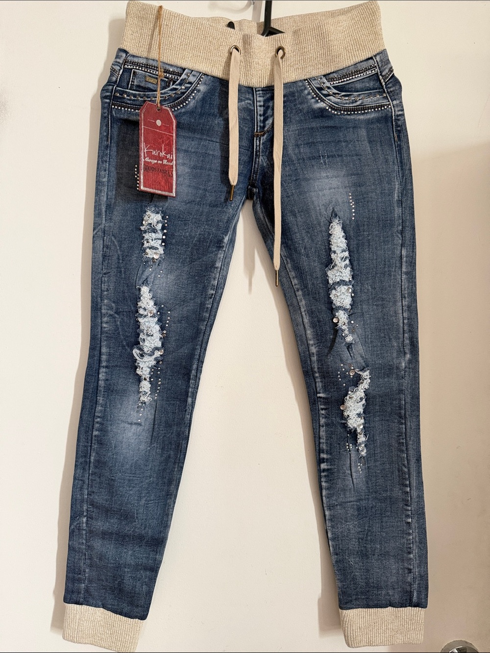 ✨ Stylish & Comfy Kensie Distressed Skinny Jeans with Cream Knit Waistband ✨